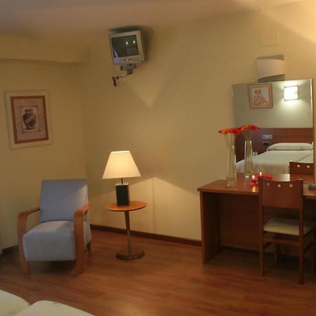 Hotel Zaravencia By Bossh Hotels Toro Exteriör bild