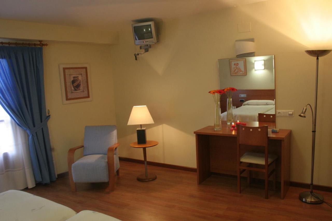 Hotel Zaravencia By Bossh Hotels Toro Exteriör bild
